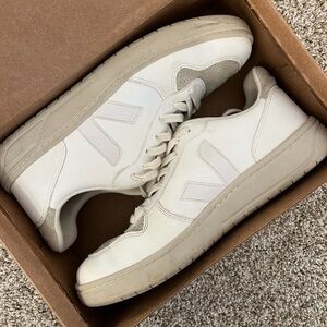 Veja V-10 CWL full white/natural sneakers
